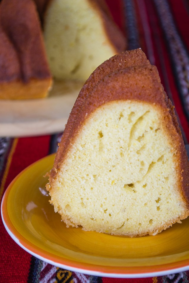 Bundt Cake de Limón (Lemon Bliss Cake)